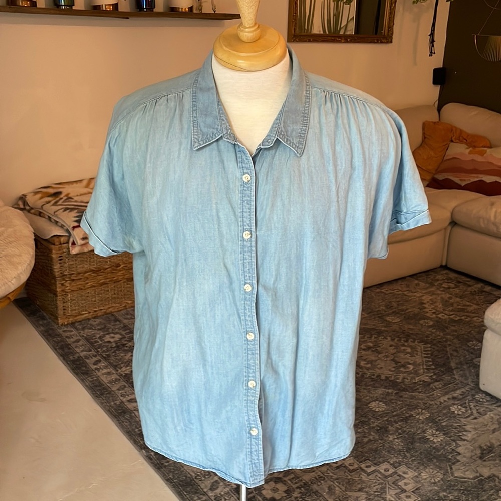 Denim chambray shirt universal thread XL
